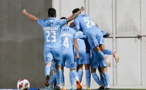 Así festejó O’Higgins el gol de Esteban Moreira. (Sebastián Cisternas/Photosport).
