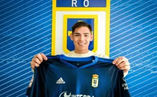 Joan Cruz y su nueva camiseta
