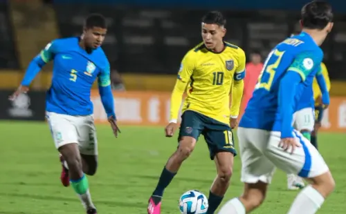 Kendry Páez en acción ante Brasil en el Sudamericano Sub 17. (Foto: La Tri).