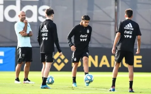 Argentina quedó eliminado en primera ronda del Sudamericano, pero gracias a la FIFA se clasificó al Mundial Sub 20. Foto: Getty Images