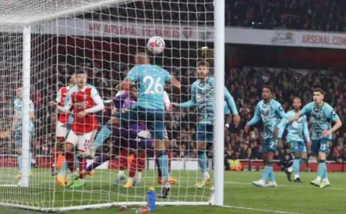 La espectacular salvada de Carlos Alcaraz. (Getty Images).