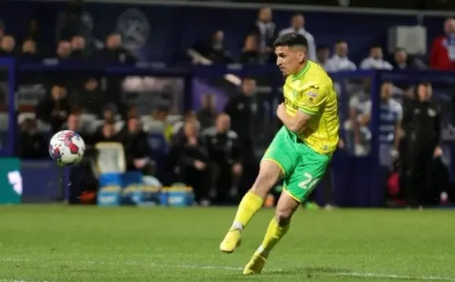 Marcelino dijo presente todo el partido en el choque del Norwich City ante Swansea. | Foto: Imago