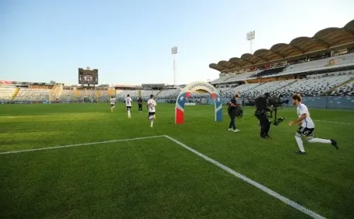 Colo Colo enfrentó a Palestino sin público en las tribunas. Foto: Photosport.