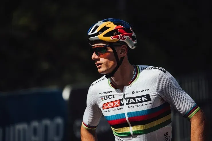 Martín Vidaurre quiere sobresalir este 2023 en el mountainbike. Primero, conseguir un paso a los Juegos Olímpicos y dejar una medalla para Chile en los Panamericanos. Foto: Red Bull Content Pool.