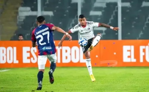 Daniel Gutiérrez jugó en la victoria de Colo Colo ante Monagas de Venezuela por la Copa Libertadores. (Guille Salazar/RedGol).