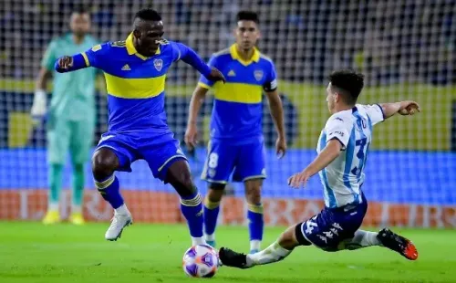 Boca viene de tomar algo de aire gracias a la victoria sobre Racing de Avellaneda el pasado sábado en La Bombonera. | Foto: Getty Images.