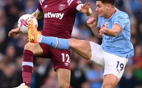 Julián Álvarez en acción por el Manchester City ante el West Ham United. (Getty Images).