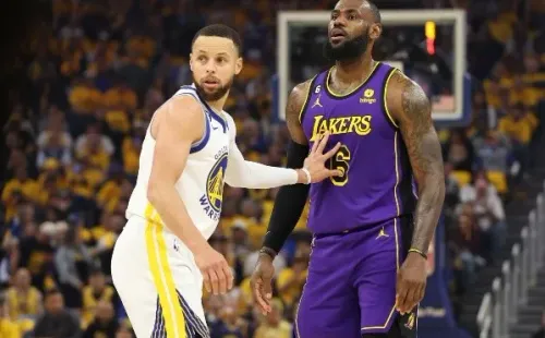 Curry y James protagonizaron un gran duelo en la NBA