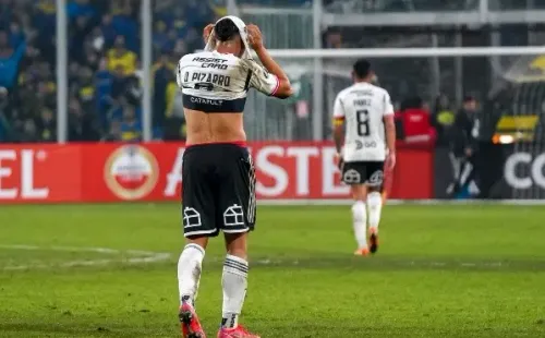 Colo Colo se llenó de dudas ante Boca. Foto: Guille Salazar.