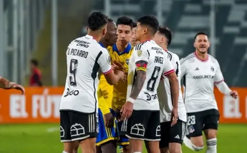Esteban Pavez tuvo un roce con el peruano Luis Advíncula en la derrota de Colo Colo ante Boca Juniors. (Guile Salazar/RedGol).
