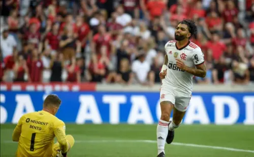 Gabriel Barbosa, Gabigol, festeja el gol de Flamengo. (Foto: Marcelo Cortes/CRF).