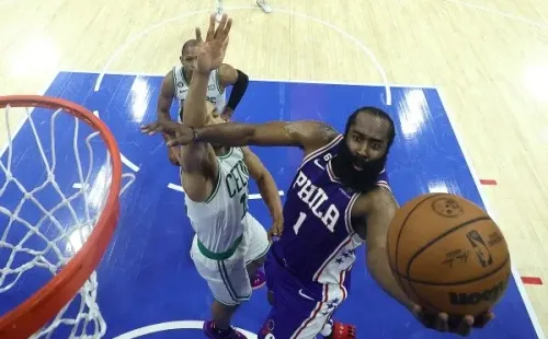 James Harden fue la gran figura del triunfo de Boston