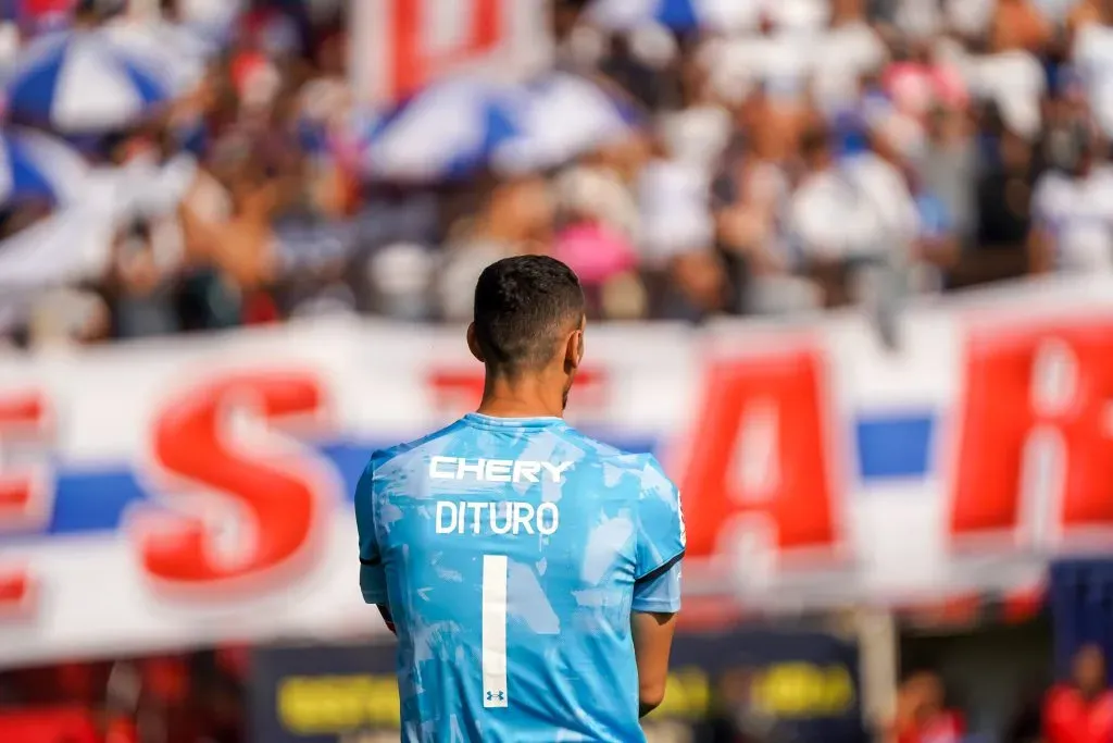 Matías Dituro al parecer estaría jugando sus últimos partidos en Universidad Católica. | Foto: Guillermo Salazar.