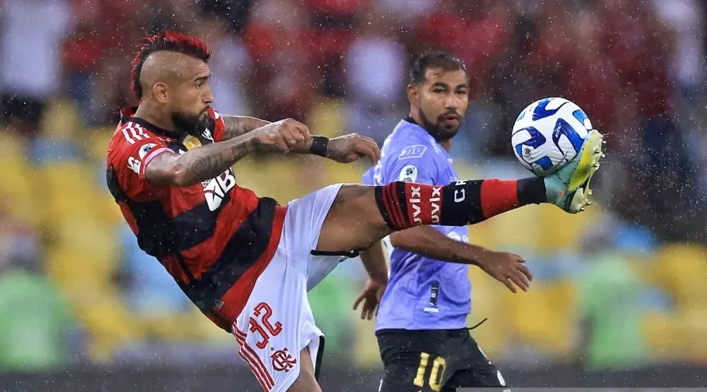 Arturo Vidal no ha podido convencer al exigente medio brasileño. | Foto: Getty Images.