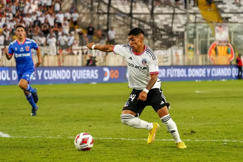 Thompson no juega un partido oficial con Colo Colo desde mediados de marzo, en el empate sin goles ante Universidad de Chile. | Foto: Guillermo Salazar.