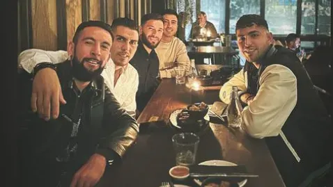 Mauricio Isla dijo adiós a la UC con una íntima despedida. Foto: Instagram.