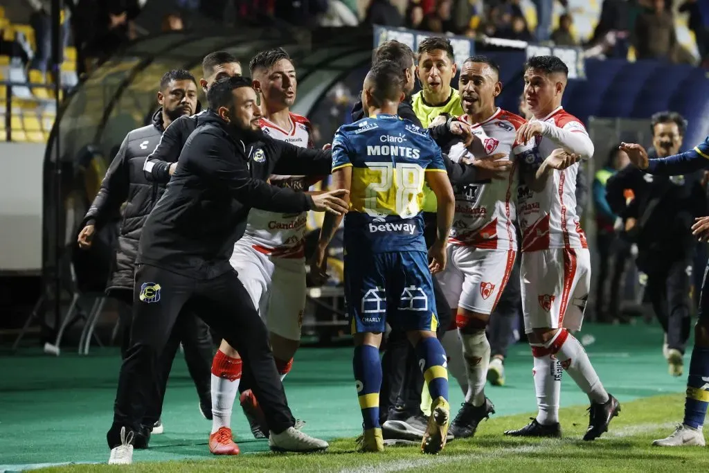 El duelo se calentó debido al alegato de los jugadores de Copiapó, tras el gol polémico cobrado | Raul Zamora/Photosport