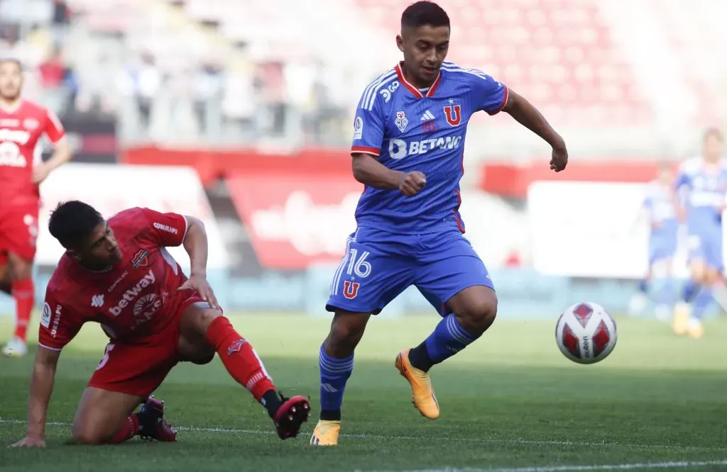 Nicolás Guerra no marcaba desde febrero por Universidad de Chile en el Campeonato Nacional. Foto: Jose Robles/Photosport