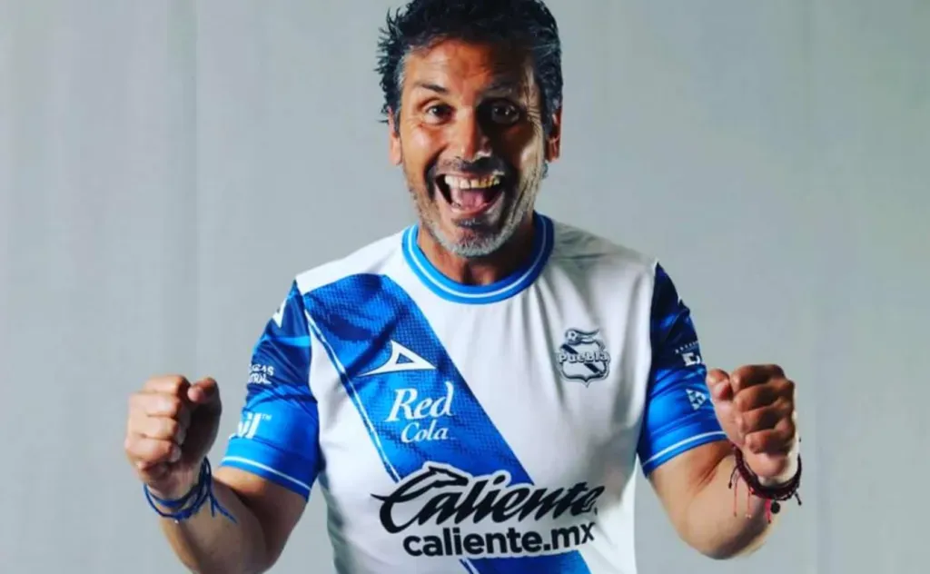 Carlos el Búfalo Poblete habló con RedGol sobre el interés de Colo Colo en fichar a Pablo Parra del Puebla, club del que el chileno es directivo.