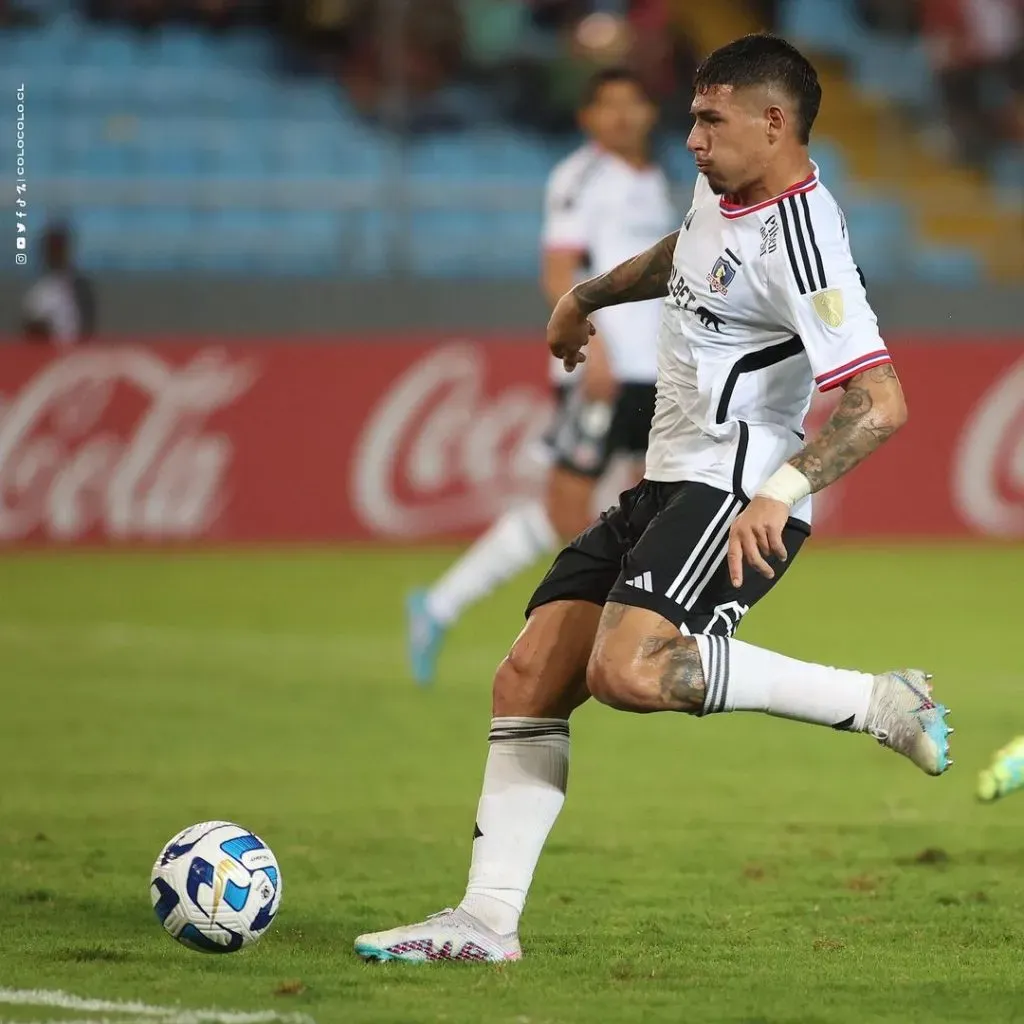 Alan Saldivia en acción en el 1-1 de Colo Colo ante Monagas en Maturín, Venezuela. (Comunicaciones Colo Colo).