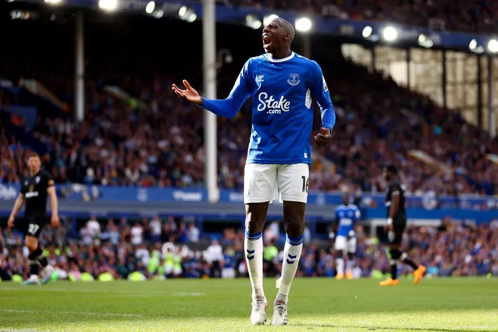 El solitario gol de Abdoulaye Doucouré permitió al Everton quedarse por un año más en la Premier League. | Foto: Getty Images.