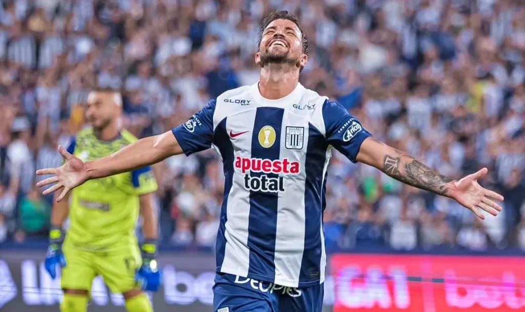 El ex Colo Colo ha disputado once partidos en este 2023 con Alianza Lima en el torneo peruano, con cuatro goles y seis asistencias. | Foto: Alianza Lima.