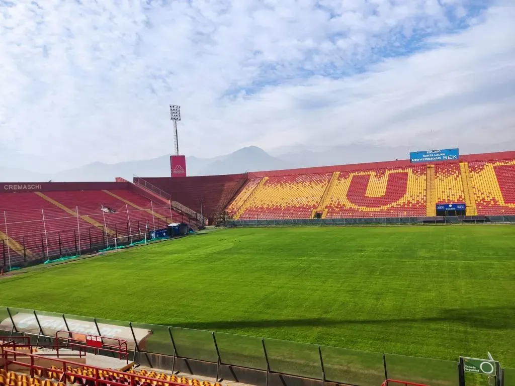 Así luce la cancha del estadio Santa Laura tras los trabajos de renovación de la cancha. Foto: RedGol