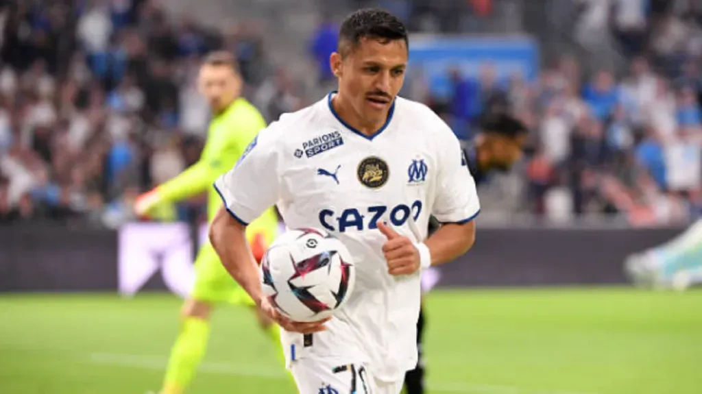 Alexis Sánchez deja su renovación a la espera de conocer al nuevo técnico del Olympique de Marsella, con Marcelo Gallardo como su favorito. Foto: IMAGO.