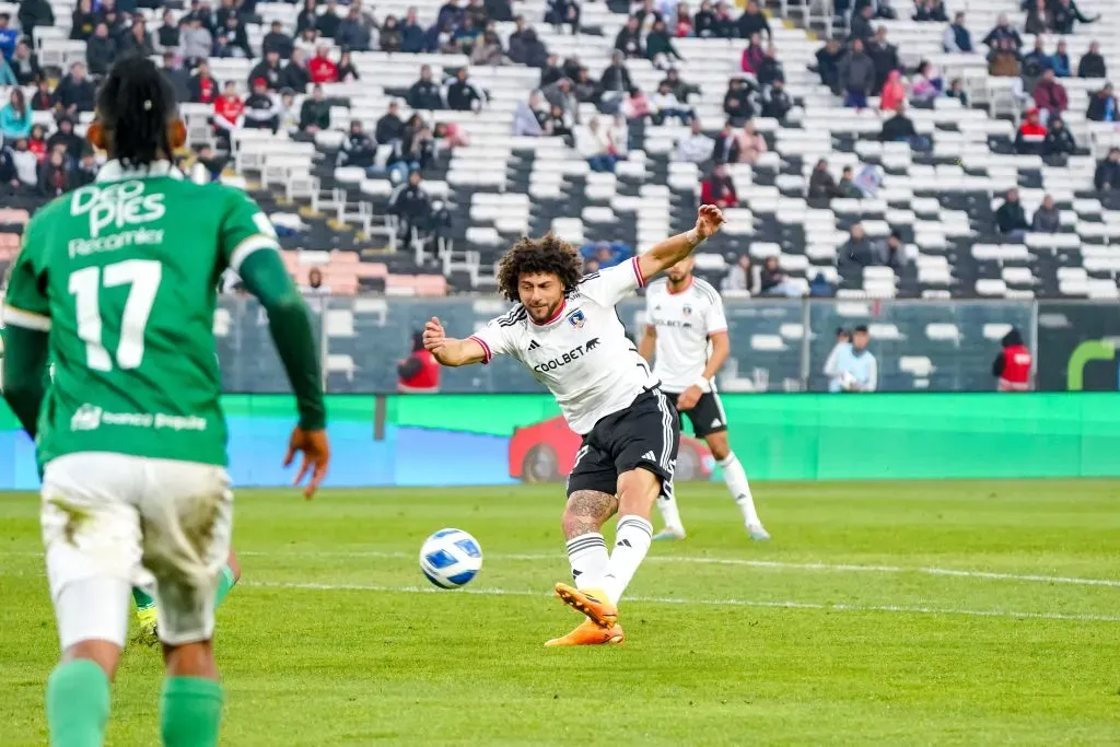 Otra imagen del Peluca Falcón en el amistoso que Colo Colo le remontó al Deportivo Cali. (Guille Salazar/RedGol).