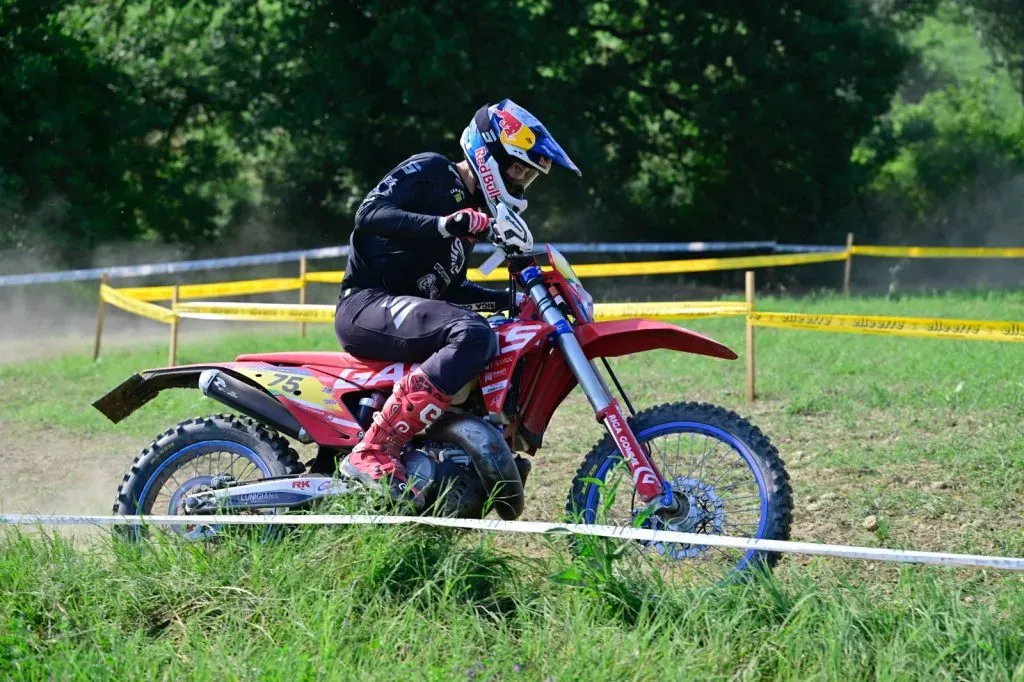 Benjamín Herrera se la juega en la próxima jornada del Campeonato del Mundo EnduroGP en Eslovaquia. Foto: Red Bull Content Pool.