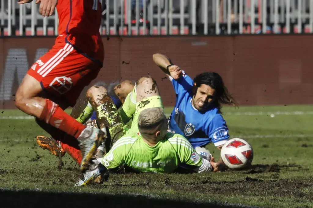 La U logró ganar un duro partido en una cancha complicada en el sur. | Foto: Photosport.