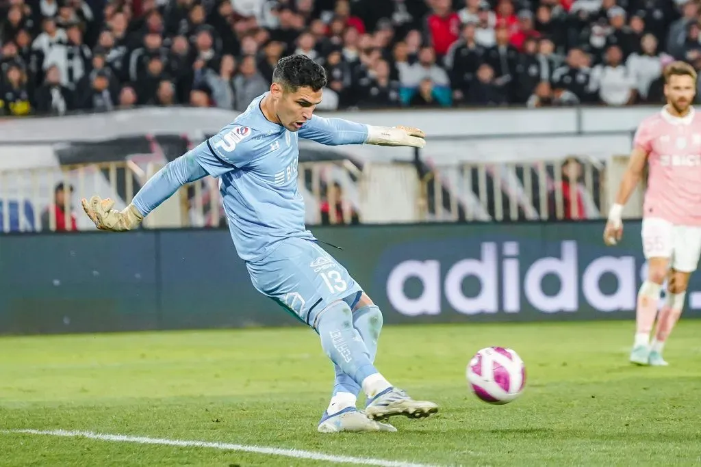 Matías Dituro ha jugado 157 partidos en Universidad Católica, recibiendo un total de 162 goles. Con la UC el portero ha ganado cuatro torneos locales y dos Supercopa. | Foto: Guillermo Salazar.