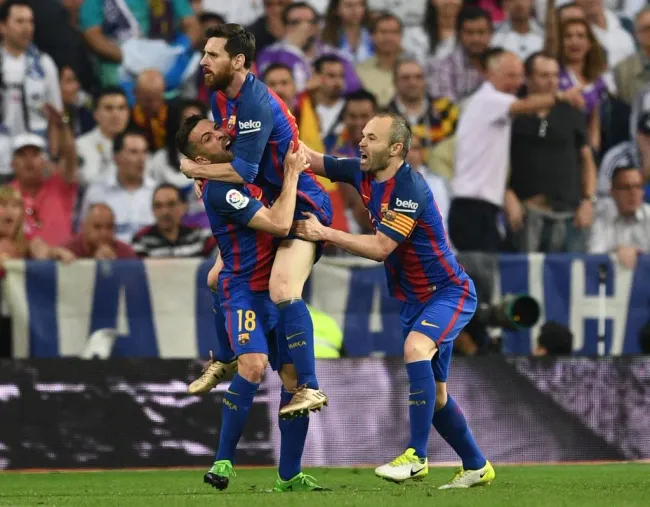 Lionel Messi podría reencontrarse en Miami con Jordi Alba y Andrés Iniesta. | Foto: Getty Images.