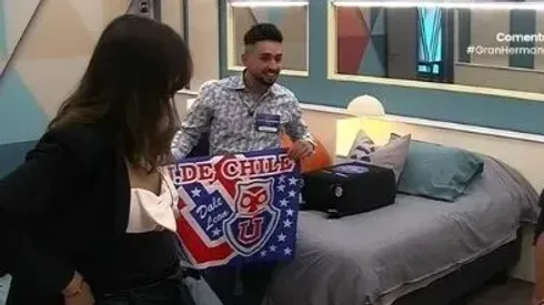 Fernando Altamirano colgó su bandera de la U en Gran Hermano.