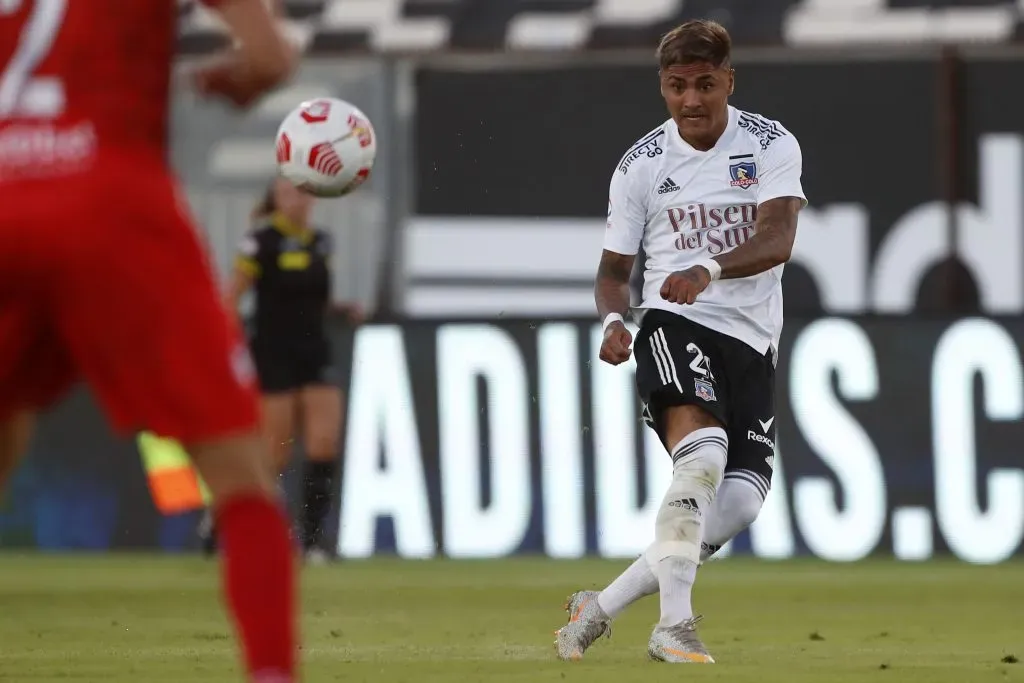 Increíblemente Juan Carlos Gaete sigue vinculado a Colo Colo despues de su corto pazo por el club en el 2021. | Foto: Photosport.