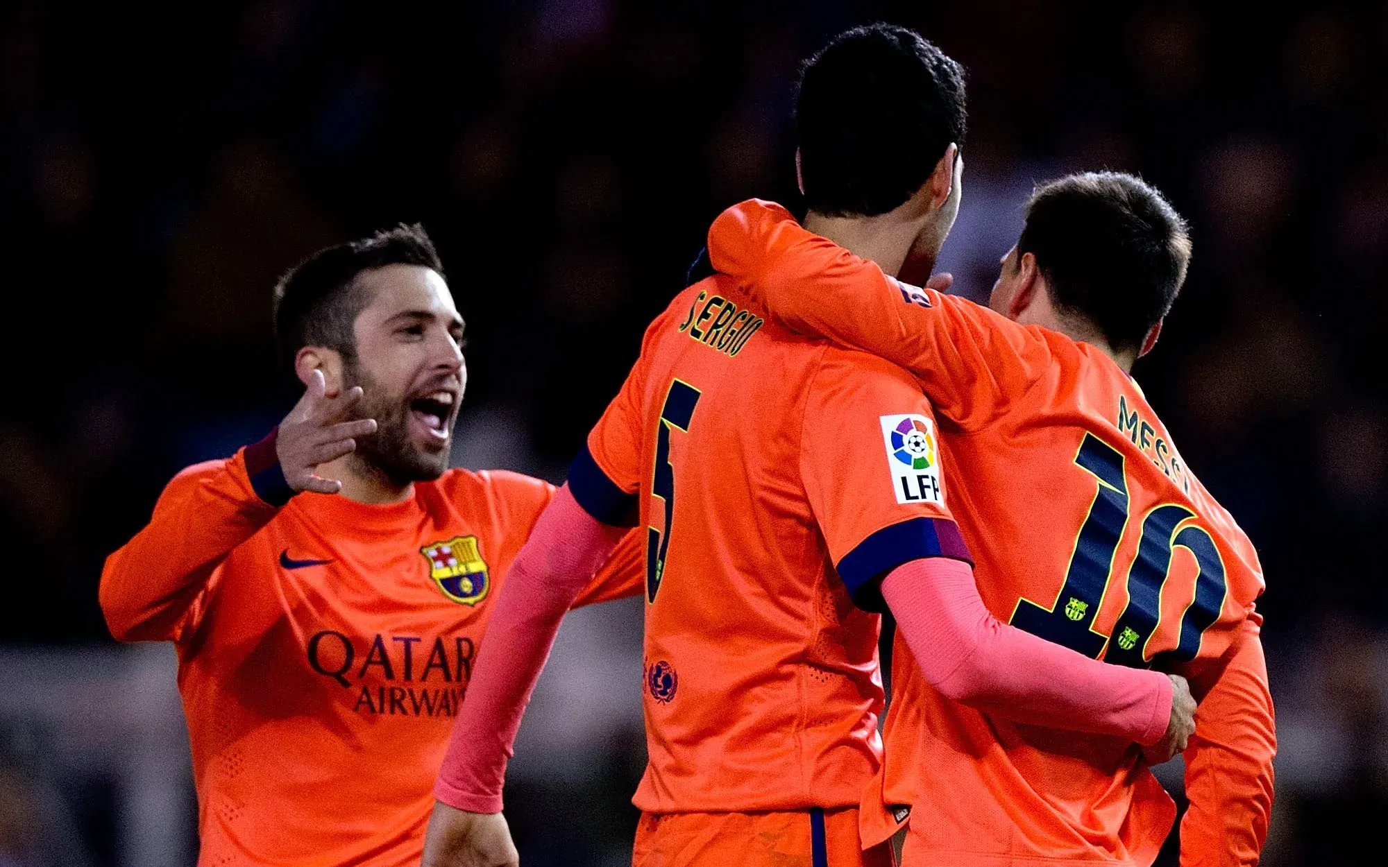 Jordi Alba podrá debutar con Lionel Messi y Sergio Busquets luego de dos años sin jugar juntos (Photo by Gonzalo Arroyo Moreno/Getty Images).