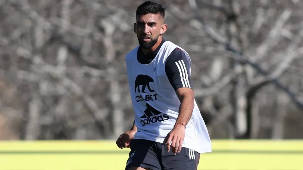 Emiliano Amor fue la figura en el amistoso ante Iberia, anotando dos goles. Foto: Comunicaciones Colo Colo.