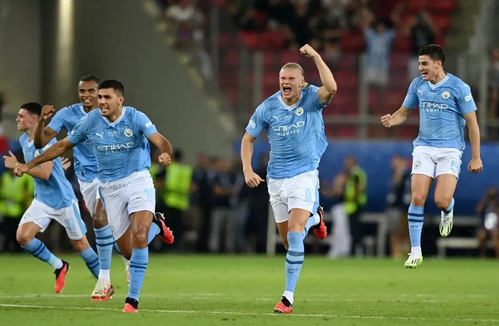 Manchester City igualó el partido y lo llevó a los penales para vencer al Sevilla en la Supercopa de Europa. Foto: Getty Images.