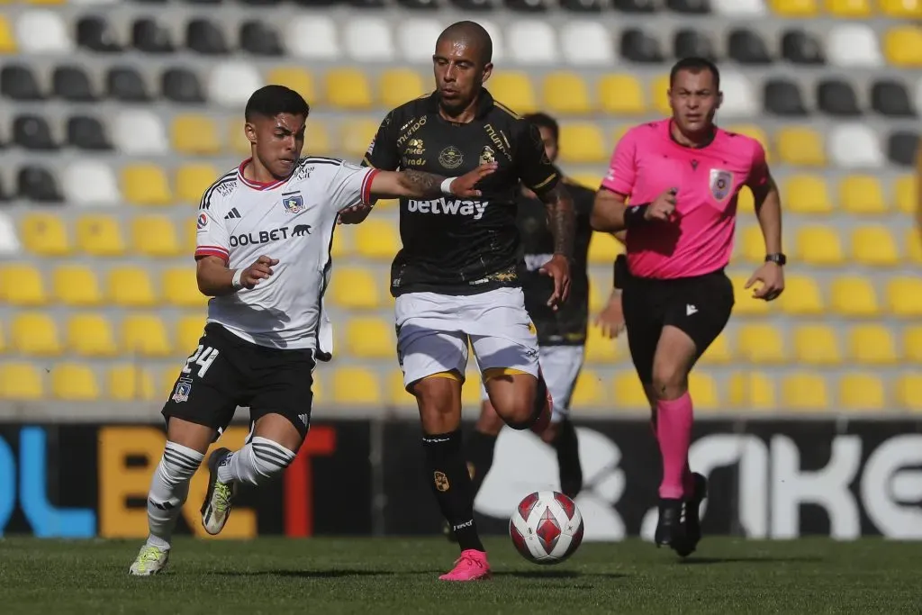 Diego Flores recibió una ácida crítica de parte de Javier Castilli. | Foto: Photosport