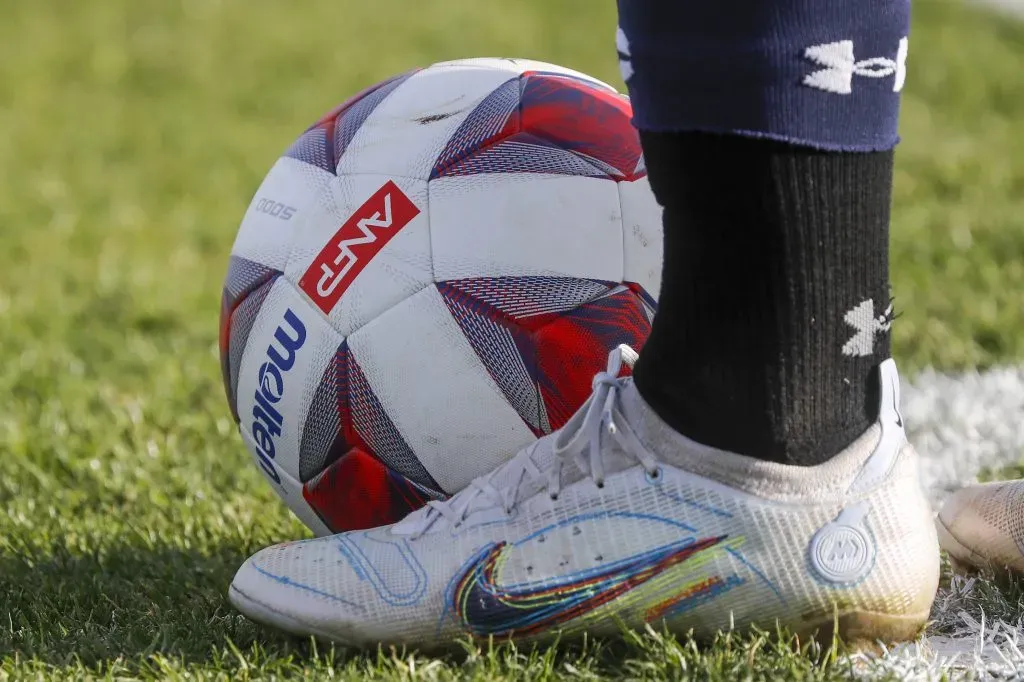 Los futbolistas chilenos pueden denunciar malas prácticas. | Foto: Photosport