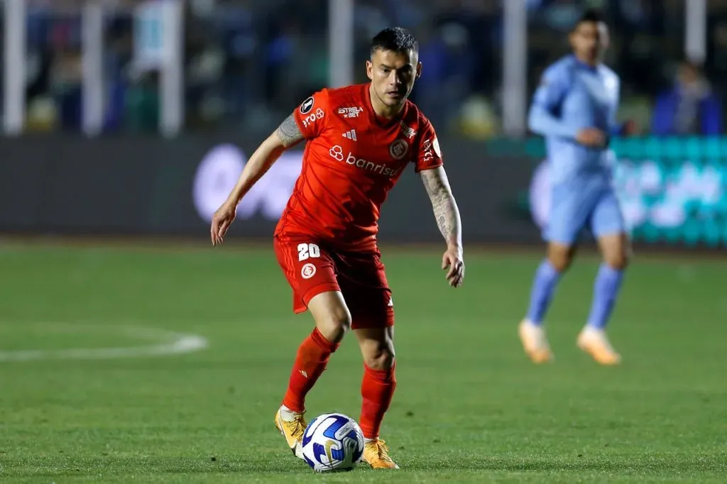Charles Aránguiz jugó la última media hora del partido (Getty Images)
