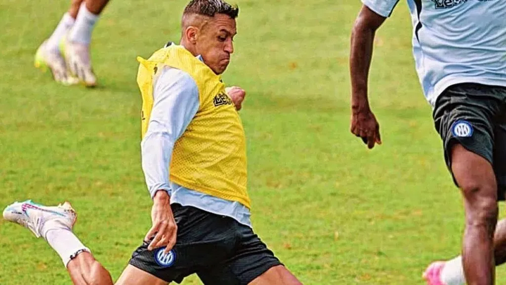 Alexis Sánchez se unió al trabajo con sus compañeros del Inter y prepara su redebut. Foto: Comunicaciones Inter.