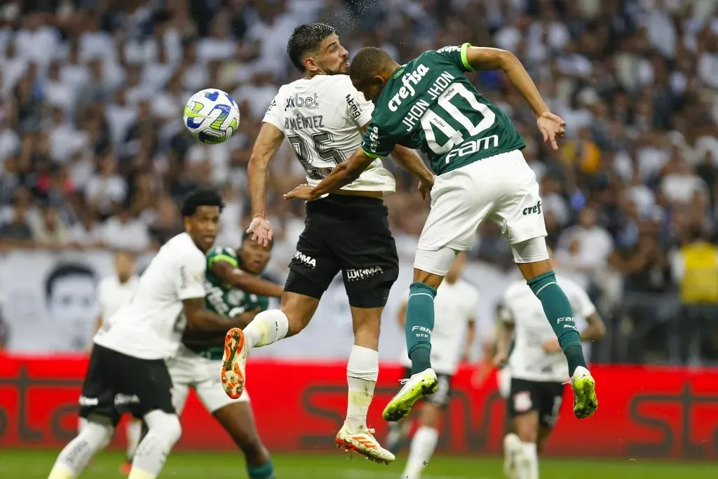 Bruno Méndez fue titular en el empate de Corinthians ante Palmeiras el pasado fin de semana. (Ricardo Moreira/Getty Images).