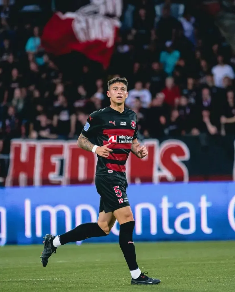 Emiliano Martínez arribó al FC Midtjylland de Dinamarca en 2022, tras jugar en el Red Bull Bragantino de Brasil. Su carrera la inició en 2019 en Nacional de Montevideo. | Foto: Instagram