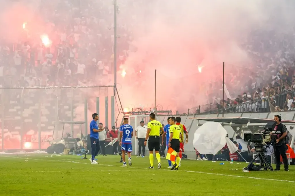 Los hechos de violencia vistos en el Estadio Monumental en los últimos años están pasando la cuenta en Colo Colo. | Foto: Guillermo Salazar.