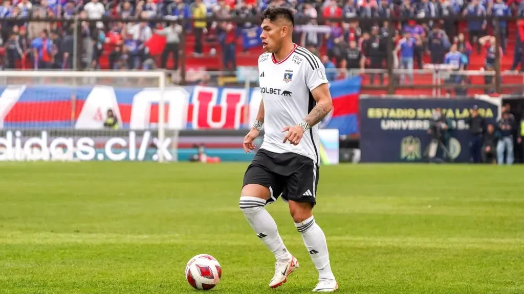 Carlos Palacios protagoniza la última polémica en Colo Colo y llena de dudas a Gustavo Quinteros. Foto: Guille Salazar, RedGol