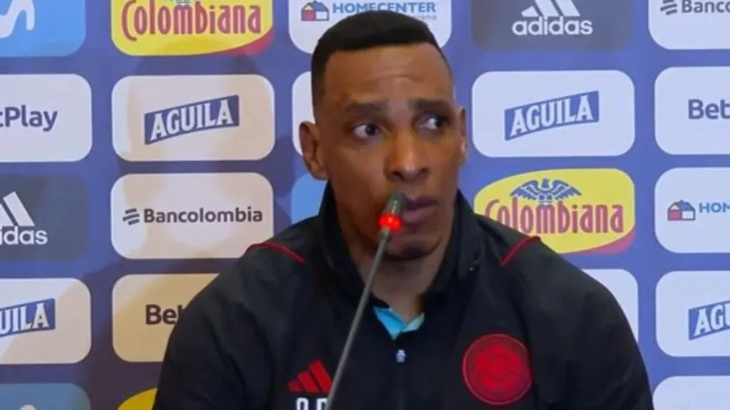 Luis Amaranto Perea en conferencia de prensa