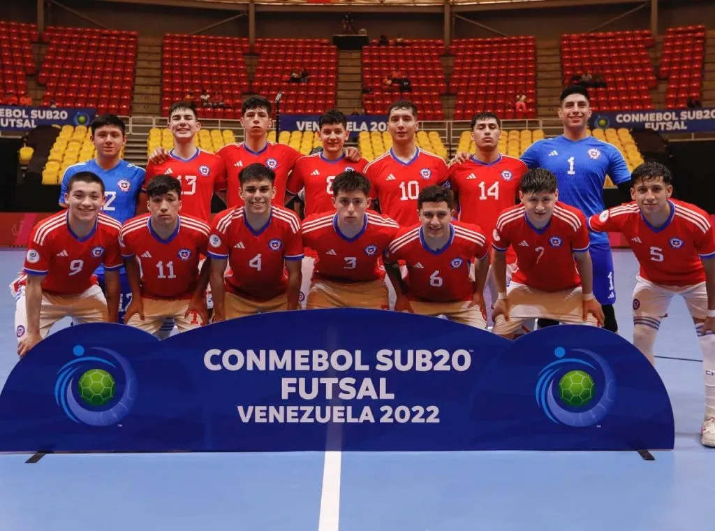 Formación de Chile en el Sudamericano Sub 20 de Futsal (@laroja)