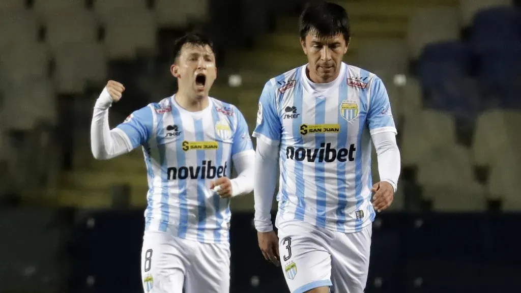 Manuel Vicuña anotó un golazo espectacular frente a la Universidad de Concepción. ¡Y así lo gritó! (Eduardo Fortes/Photosport).