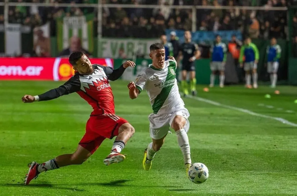 Gerónimo Rivera enfrenta a Paulo Díaz, quien podría ser su compañero en la selección chilena. | Foto: Instagram